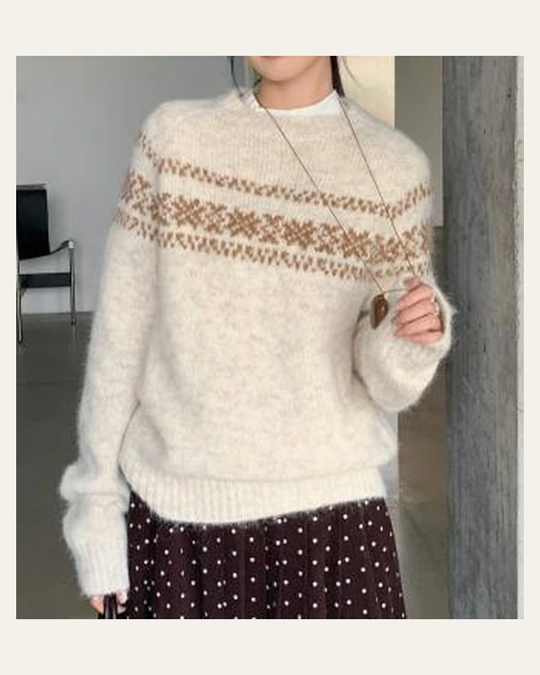 SWT-052 knitwear reference